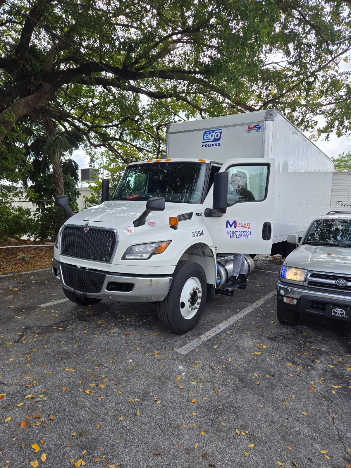 Mload truck on a Florida delivery